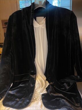 Black velvet blazer